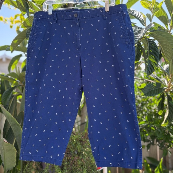 Talbots Anchor Print Navy Chino Capri’s | Size 14 - Picture 1 of 7